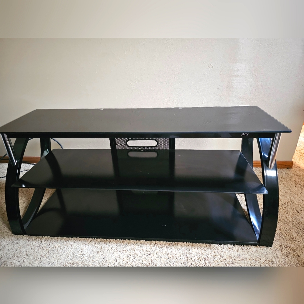 3 shelved glass panel TV stand